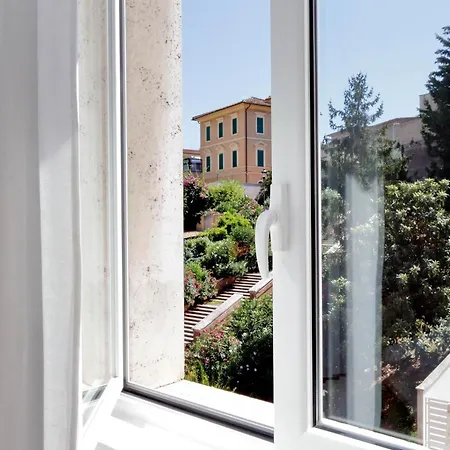 Residenza Musei Vaticani 게스트하우스 4*